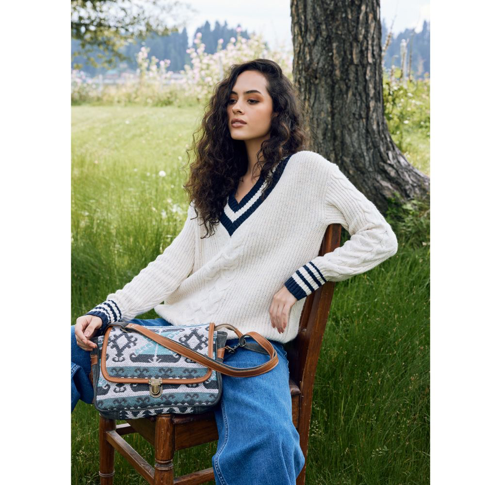 ISABELA EVE SHOULDER BAG - CountryFide Custom Accessories and Outdoors