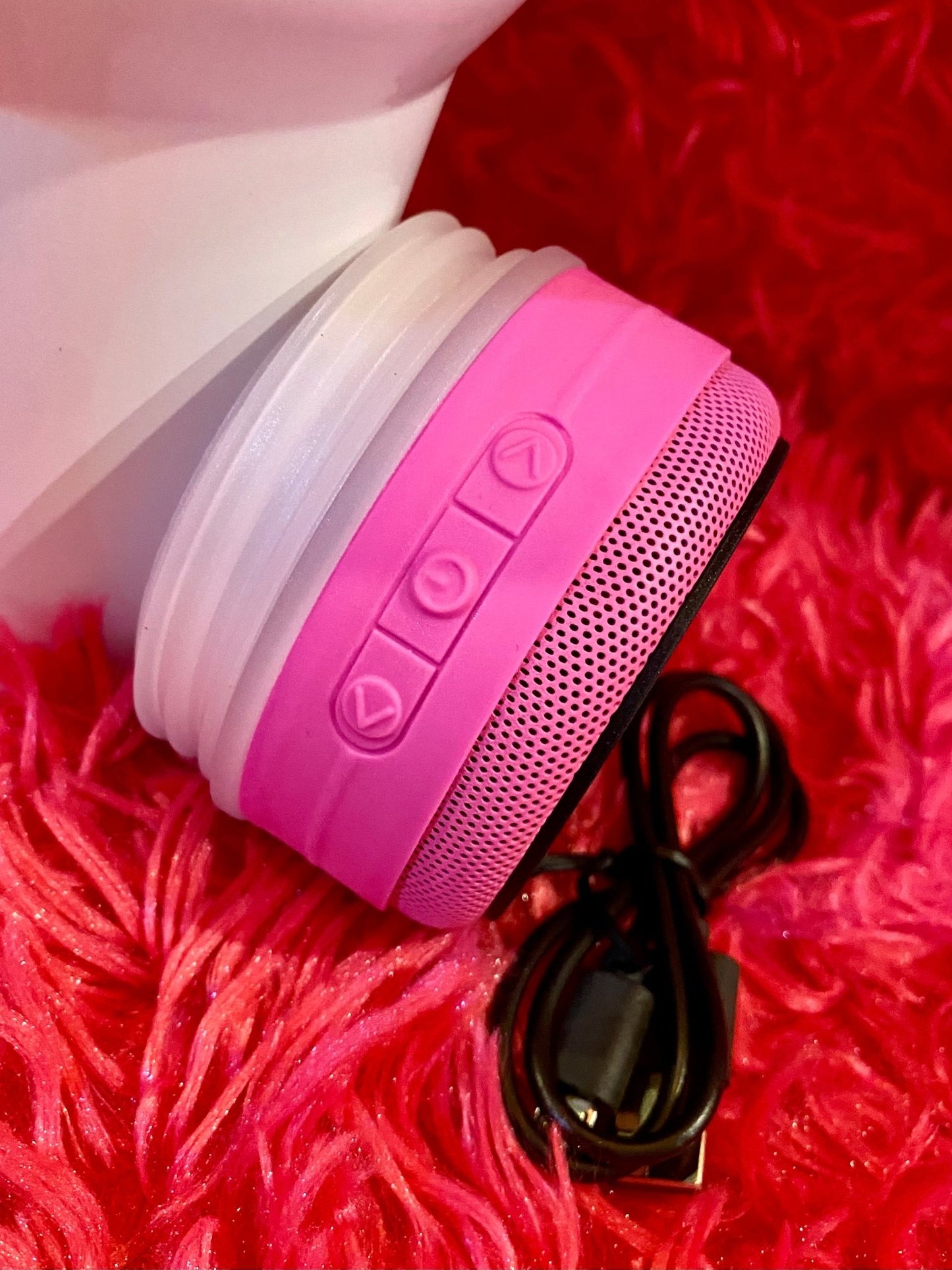 BLUETOOTH SPEAKER 40 OZ TUMBLER - CUSTOMIZABLE - CountryFide Custom Accessories and Outdoors