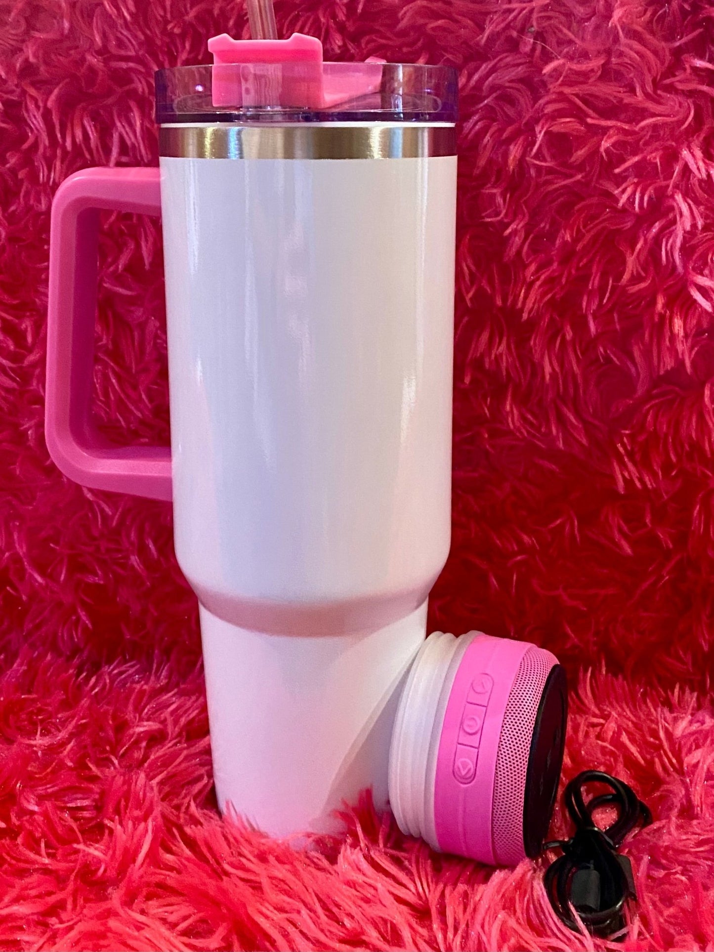 BLUETOOTH SPEAKER 40 OZ TUMBLER - CUSTOMIZABLE - CountryFide Custom Accessories and Outdoors