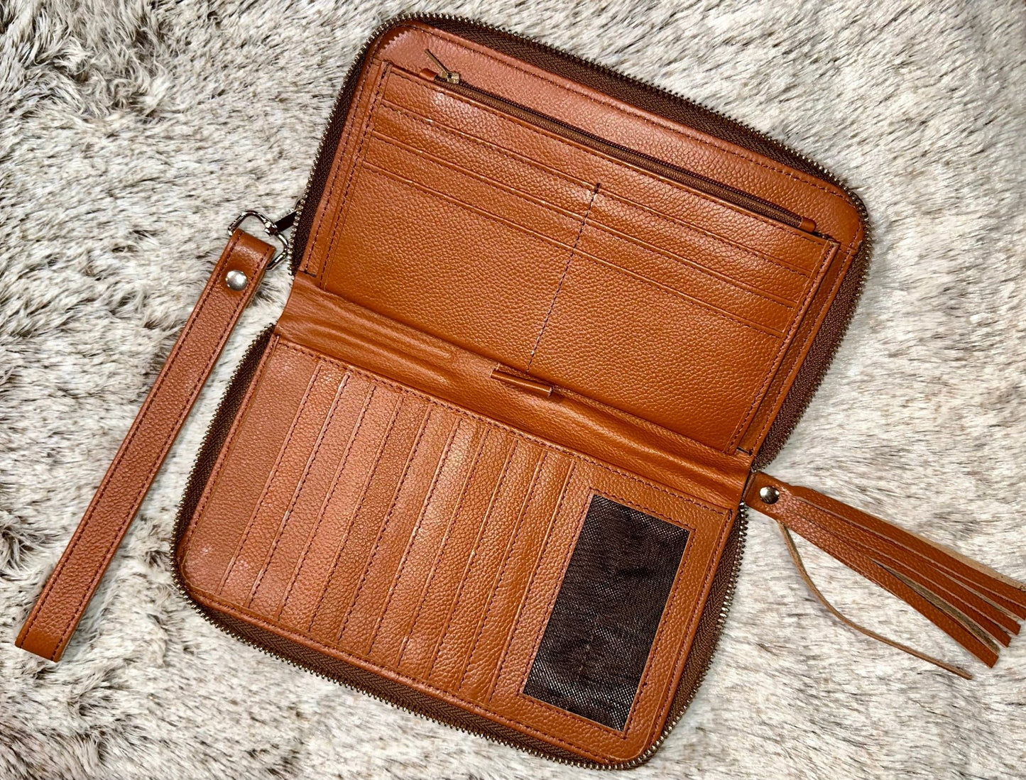 COWHIDE ZIP WRISTLET WALLET - CountryFide Custom Accessories and Outdoors