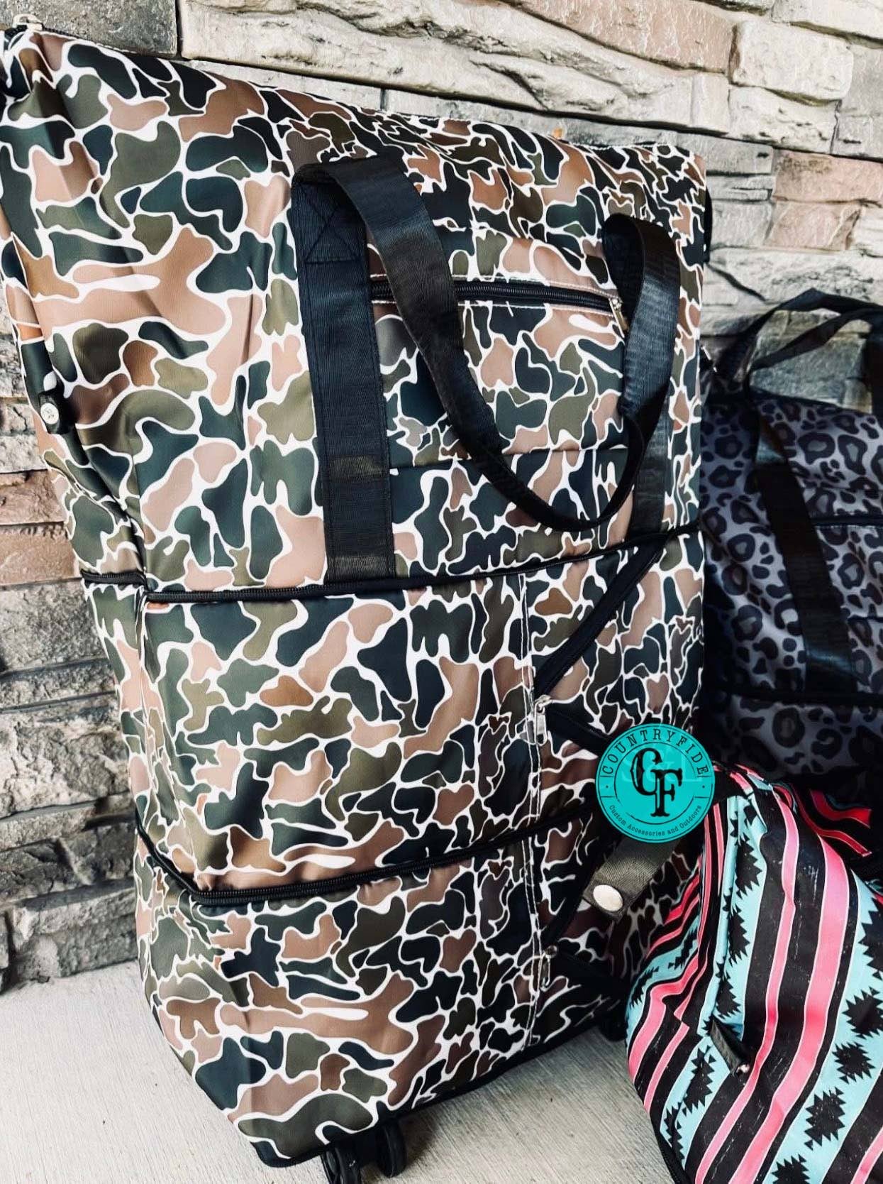 DUCK CAMO Expandable Large Capacity Duffel Bag - CountryFide Custom Accessories and Outdoors