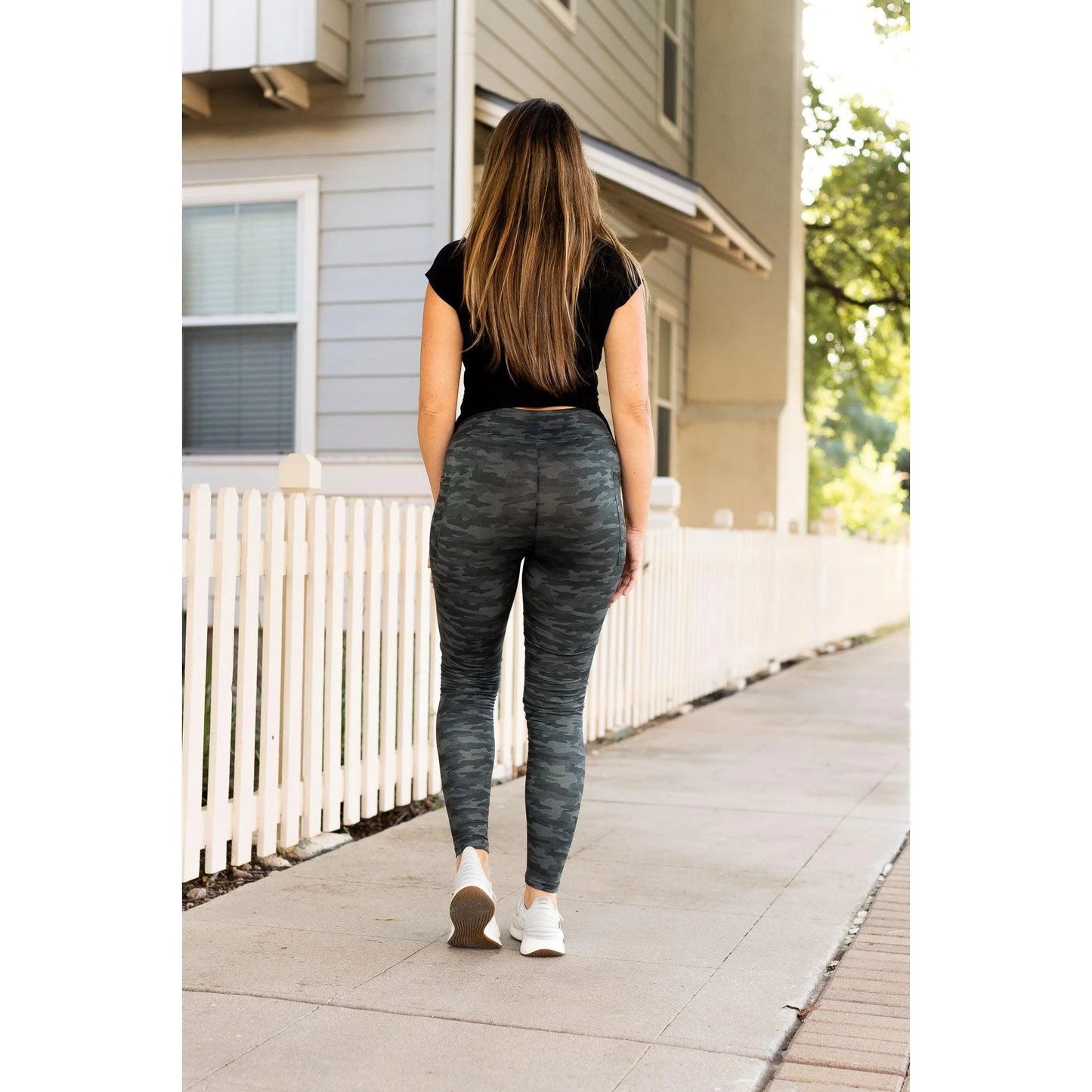 CAMO FULL LENGTH LEGGINGS WITH POCKETS - CountryFide Custom Accessories and Outdoors