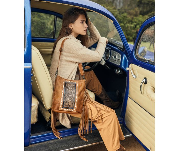 Ecdemo Hand-Tooled Bag - CountryFide Custom Accessories and Outdoors