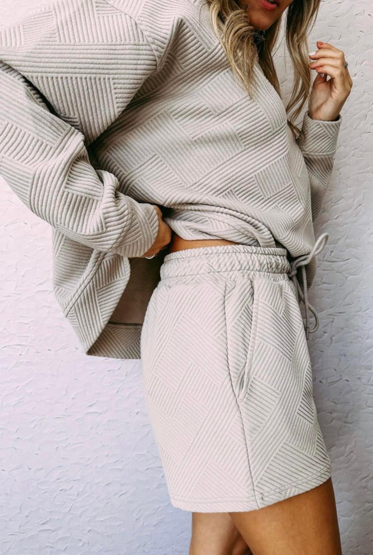 GEOMETRIC TEXTURED TOP AND BOTTOM SET - CountryFide Custom Accessories and Outdoors