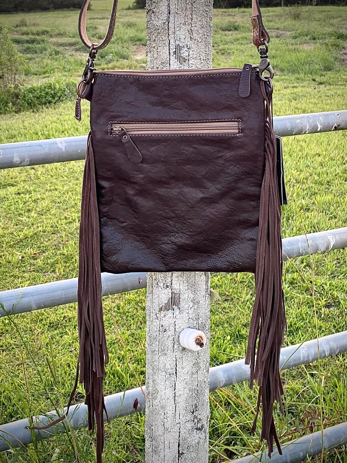 PUMA'S SPRINT HAND-TOOLED BAG - CountryFide Custom Accessories and Outdoors
