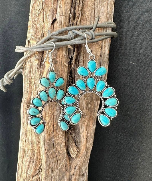 WESTERN SNOWFLAKE EARRING - CountryFide Custom Accessories and Outdoors