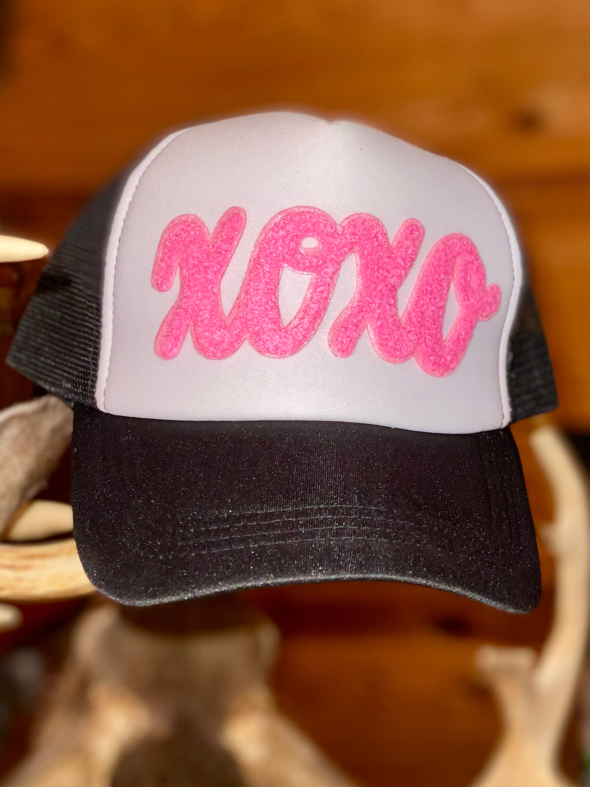 XOXO CHENILLE PATCH FOAM FRONT TRUCKER HAT - CountryFide Custom Accessories and Outdoors