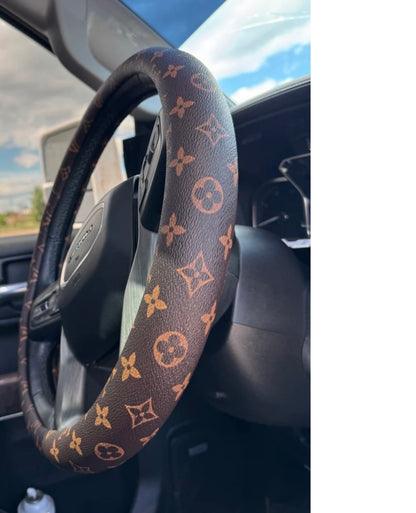 UNIVERSAL STEERING WHEEL COVER ALIKE