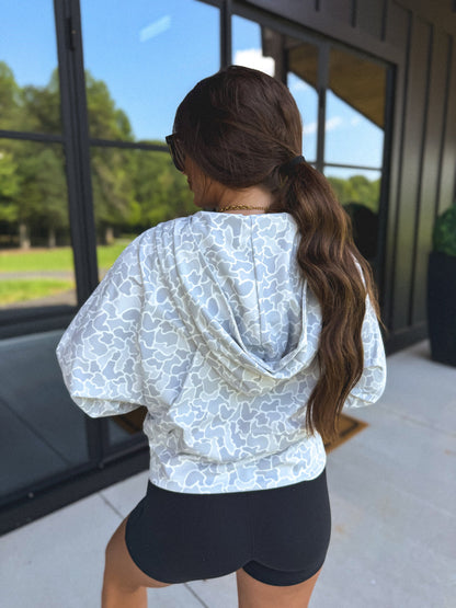 Summer Quarter Zip Pullover in Snowdrift Duck Camo