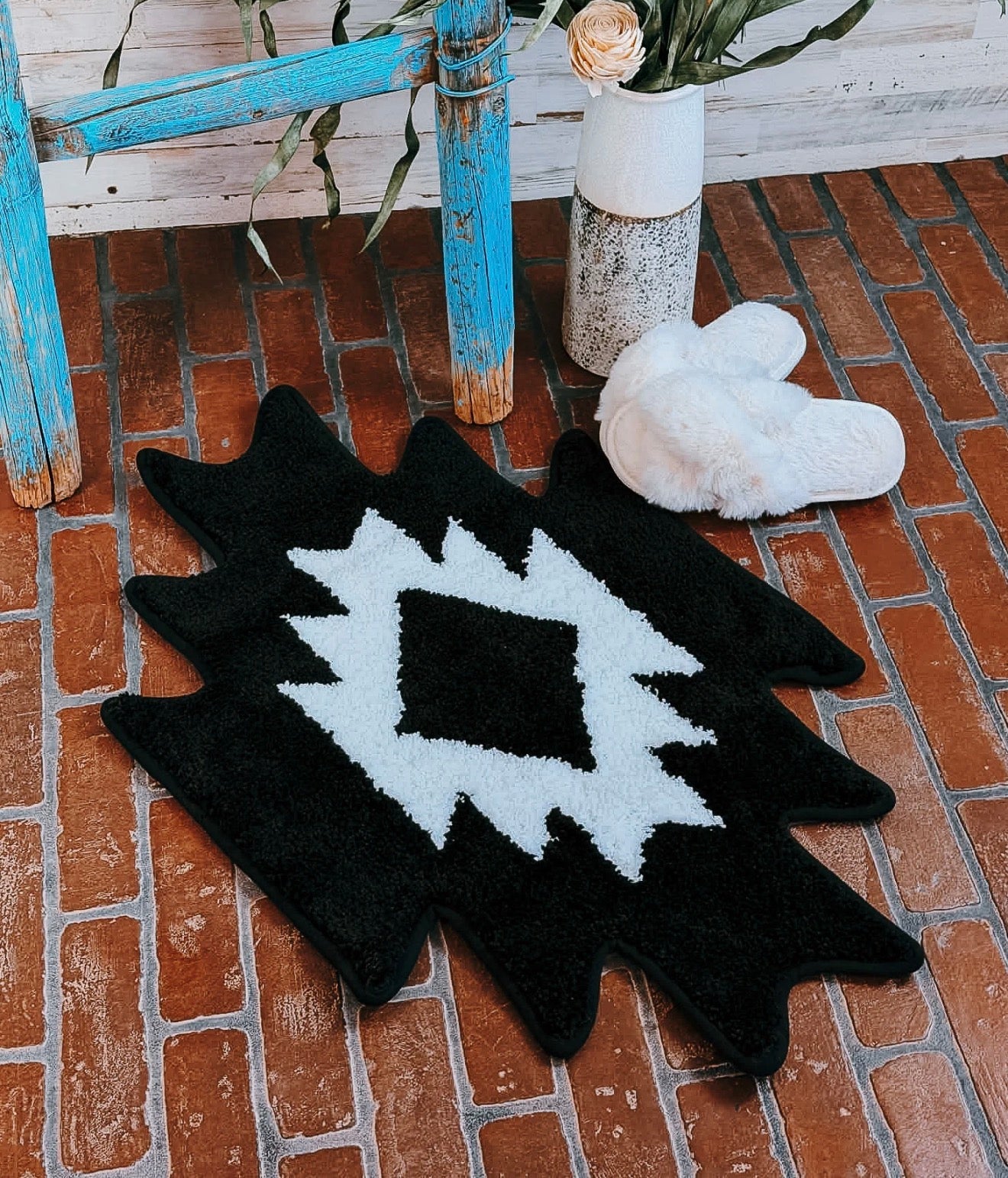 Black & White Aztec Bath Mat - CountryFide Custom Accessories and Outdoors