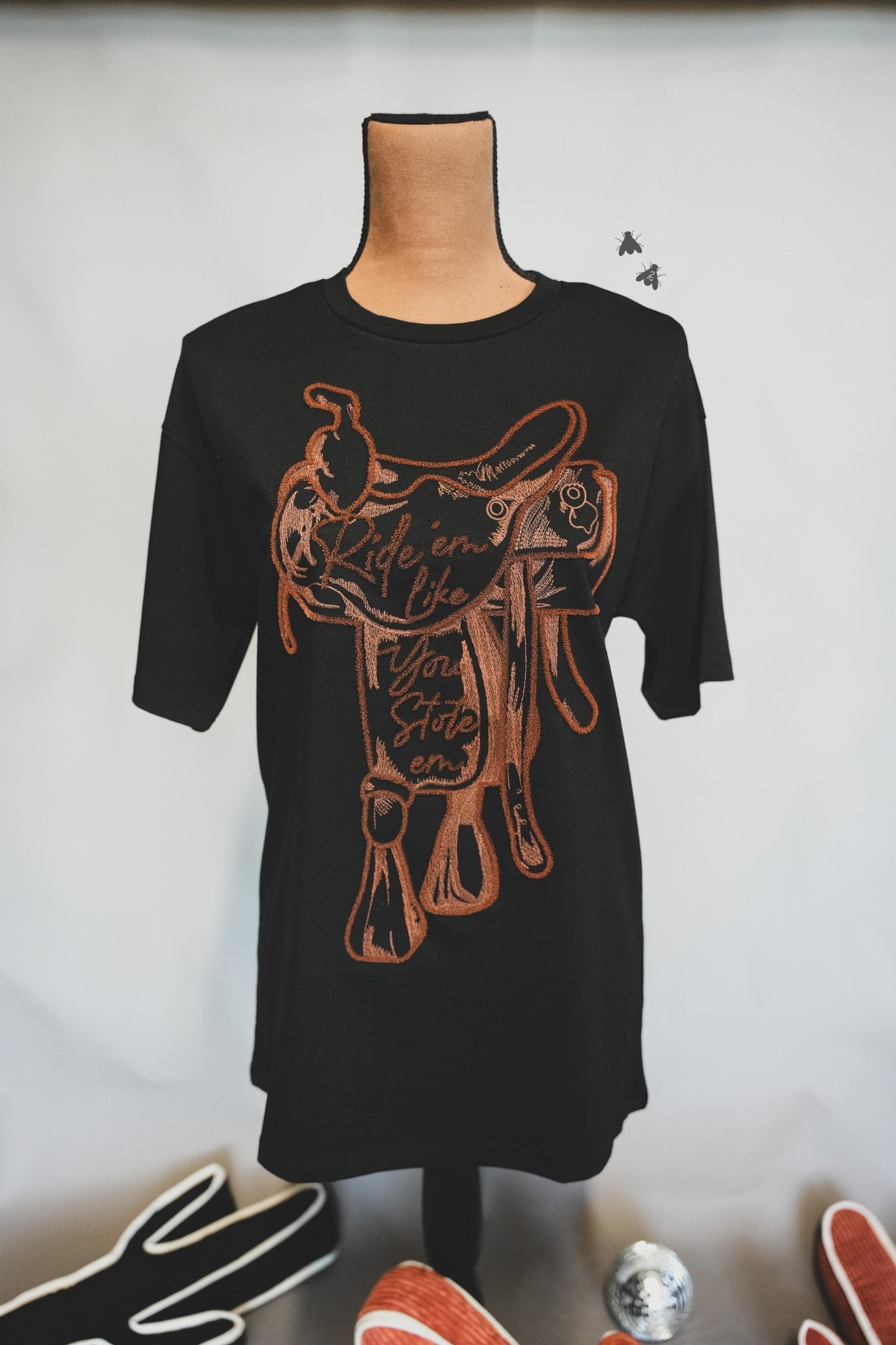 STOLEN SADDLE TEE - CountryFide Custom Accessories and Outdoors