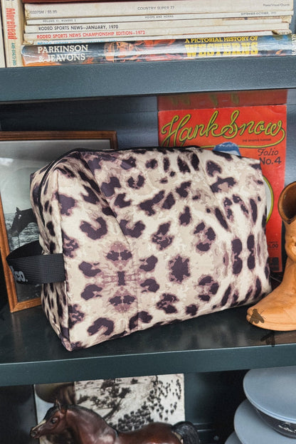 THAT TRAVELER BAG *LEOPARD - CountryFide Custom Accessories and Outdoors