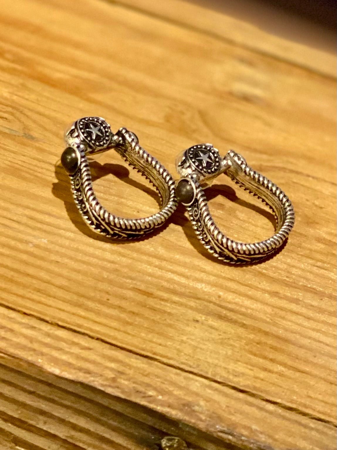 SADDLE UP STIRRUP EARRINGS - CountryFide Custom Accessories and Outdoors