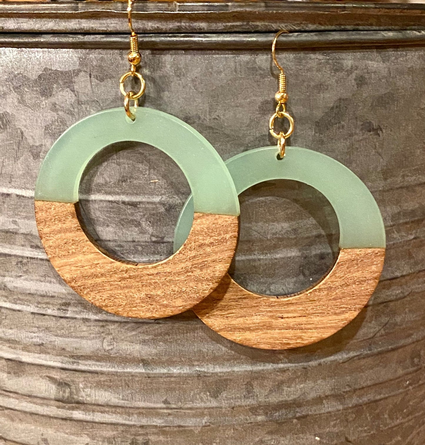 Sea-foam and Wood Circles - CountryFide Custom Accessories and Outdoors