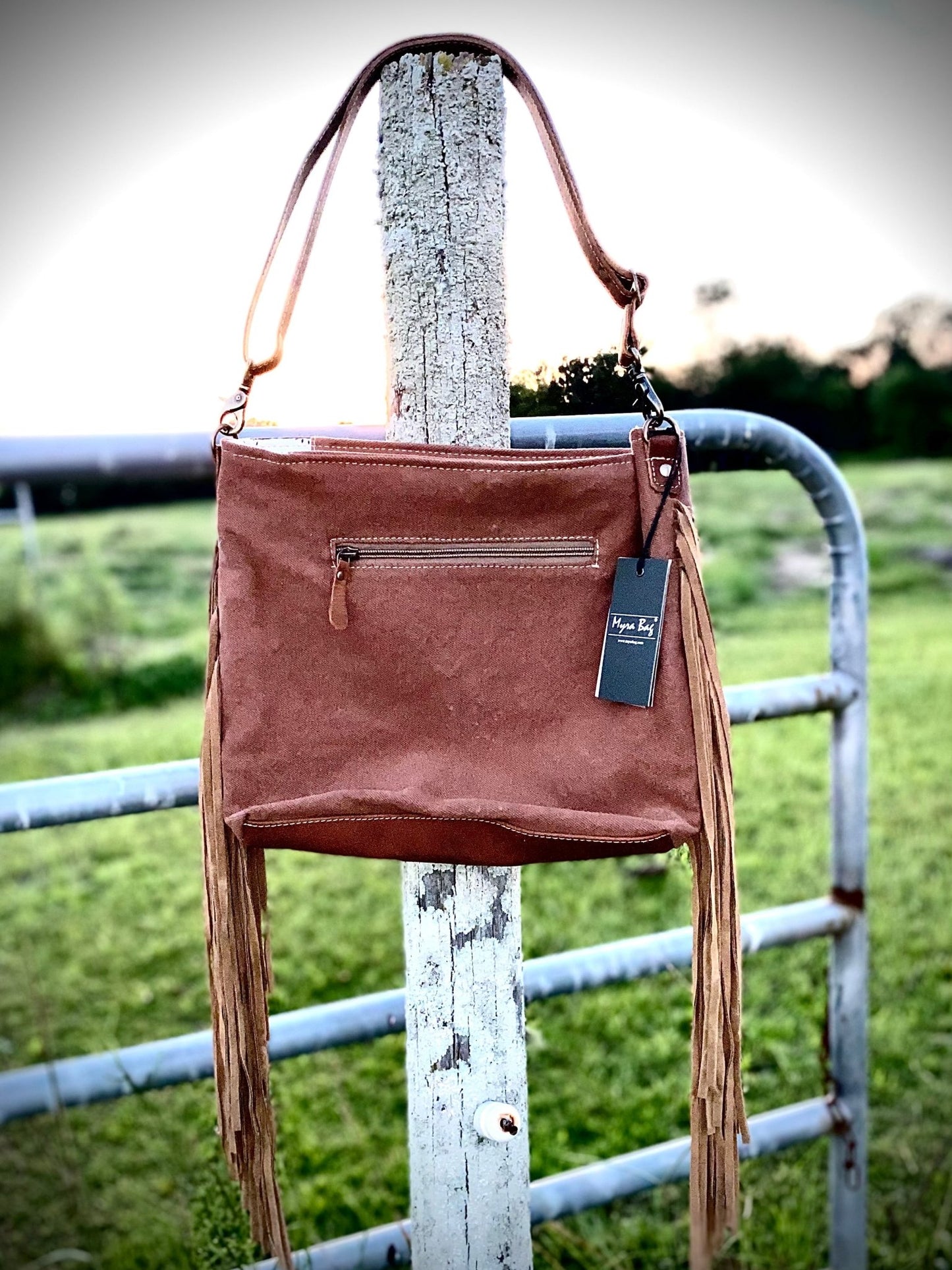 SEDONA STAR FRINGED SHOULDER BAG - CountryFide Custom Accessories and Outdoors