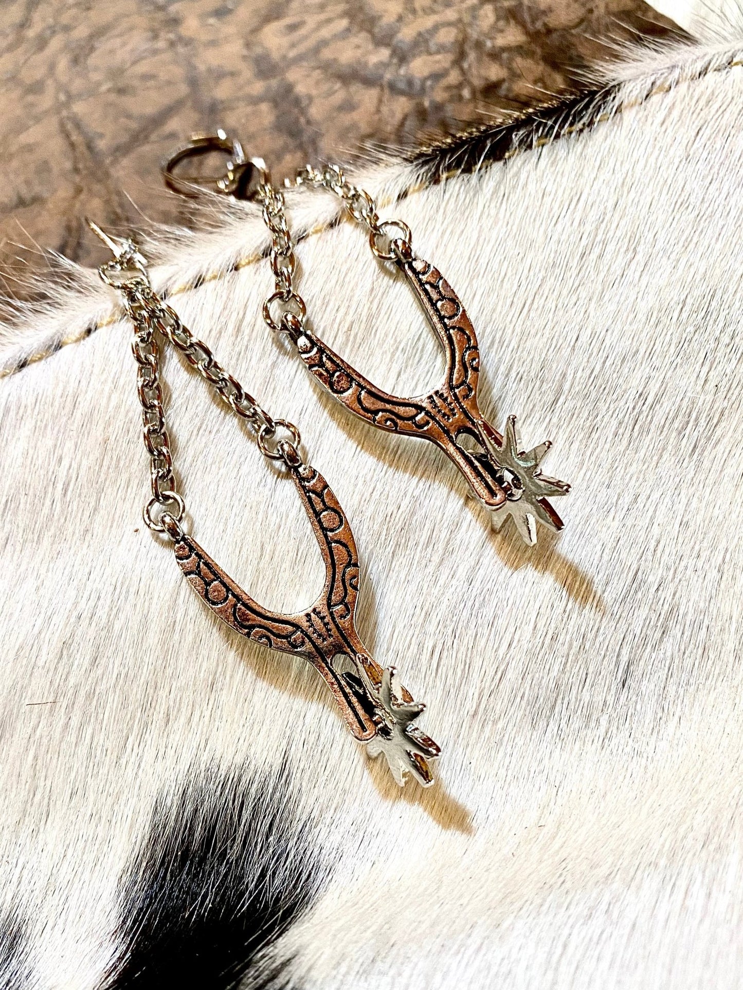SILVER SPURS DANGLE EARRINGS - CountryFide Custom Accessories and Outdoors