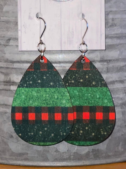 TEARDOP WOOD CHRISTMAS EARRINGS - CountryFide Custom Accessories and Outdoors