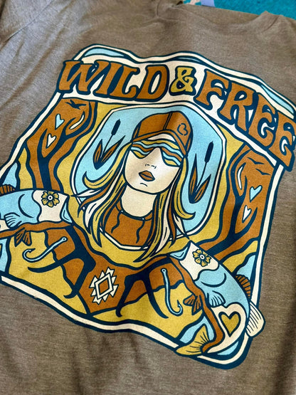 WILD & FREE HUNTING HUNNIES TEE - CountryFide Custom Accessories and Outdoors